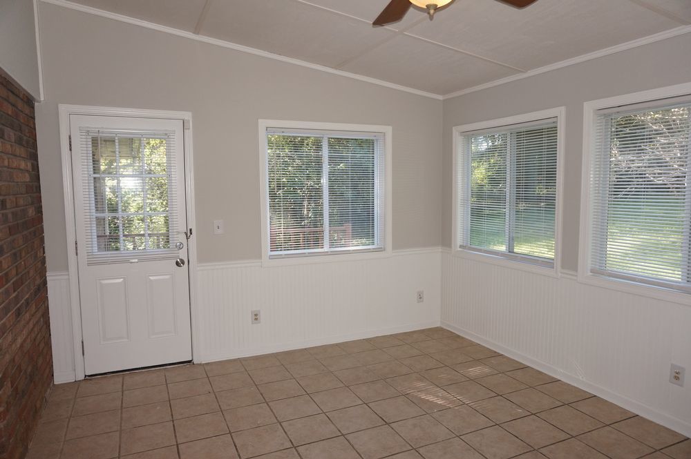 Rare 5 bedroom 3 bath home located in Marietta property image