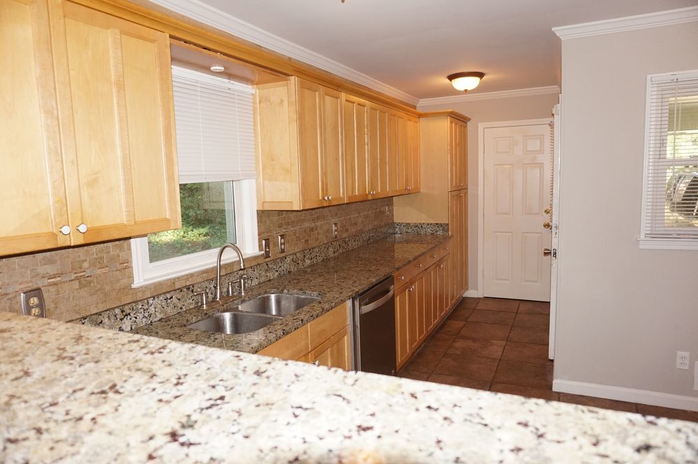 Rare 5 bedroom 3 bath home located in Marietta property image