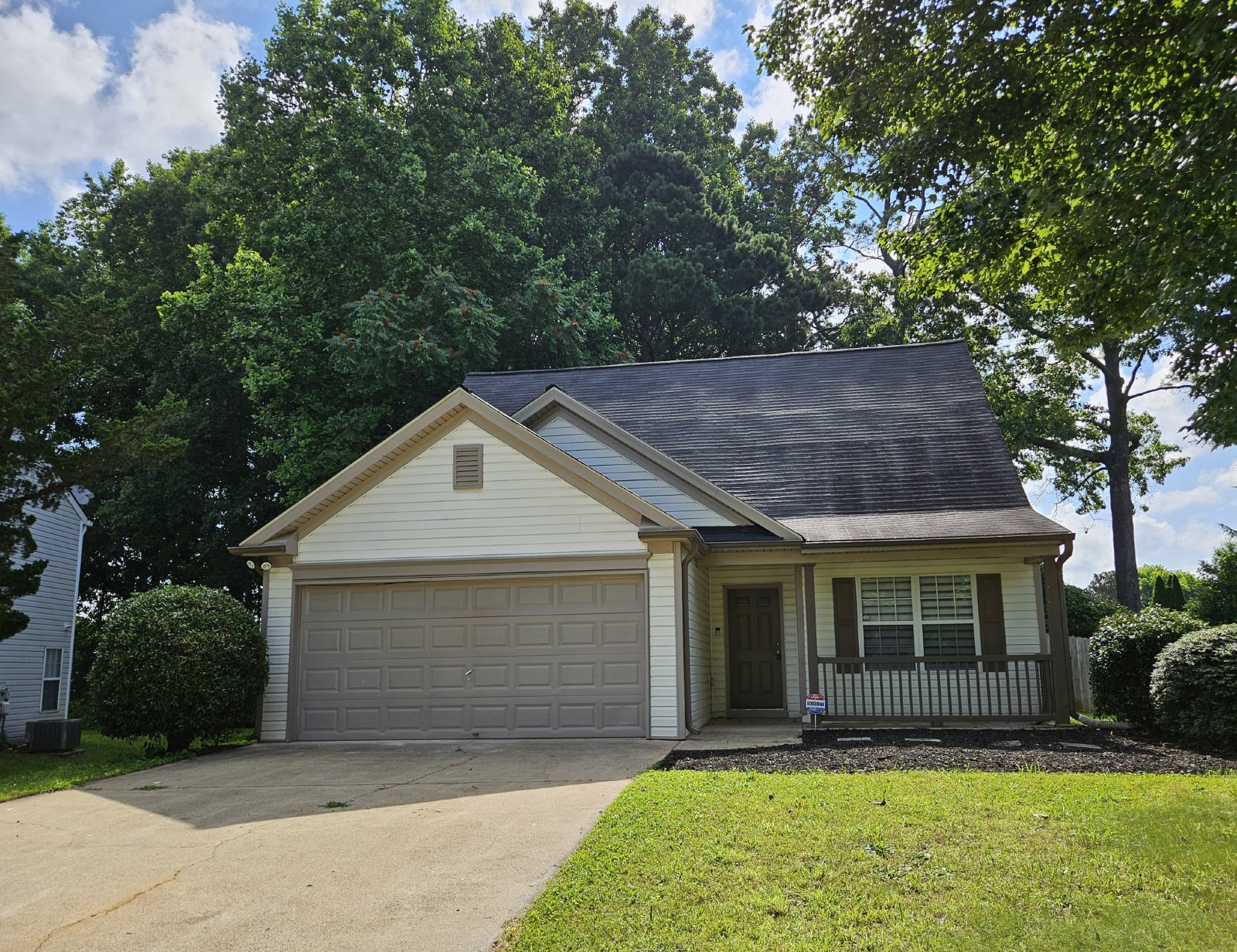 Updated 3 bed 2.5 bath home located in Canton property image