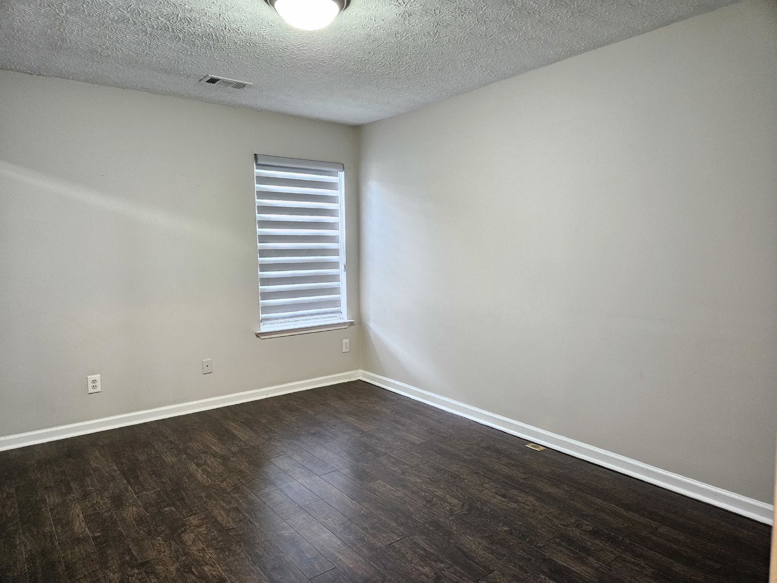 Updated 3 bed 2.5 bath home located in Canton property image