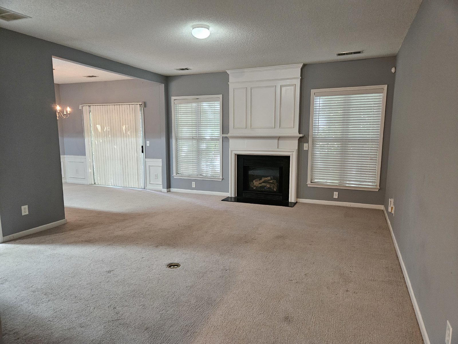Beautiful 3 bed 2.5 bath townhome located in Kennesaw property image