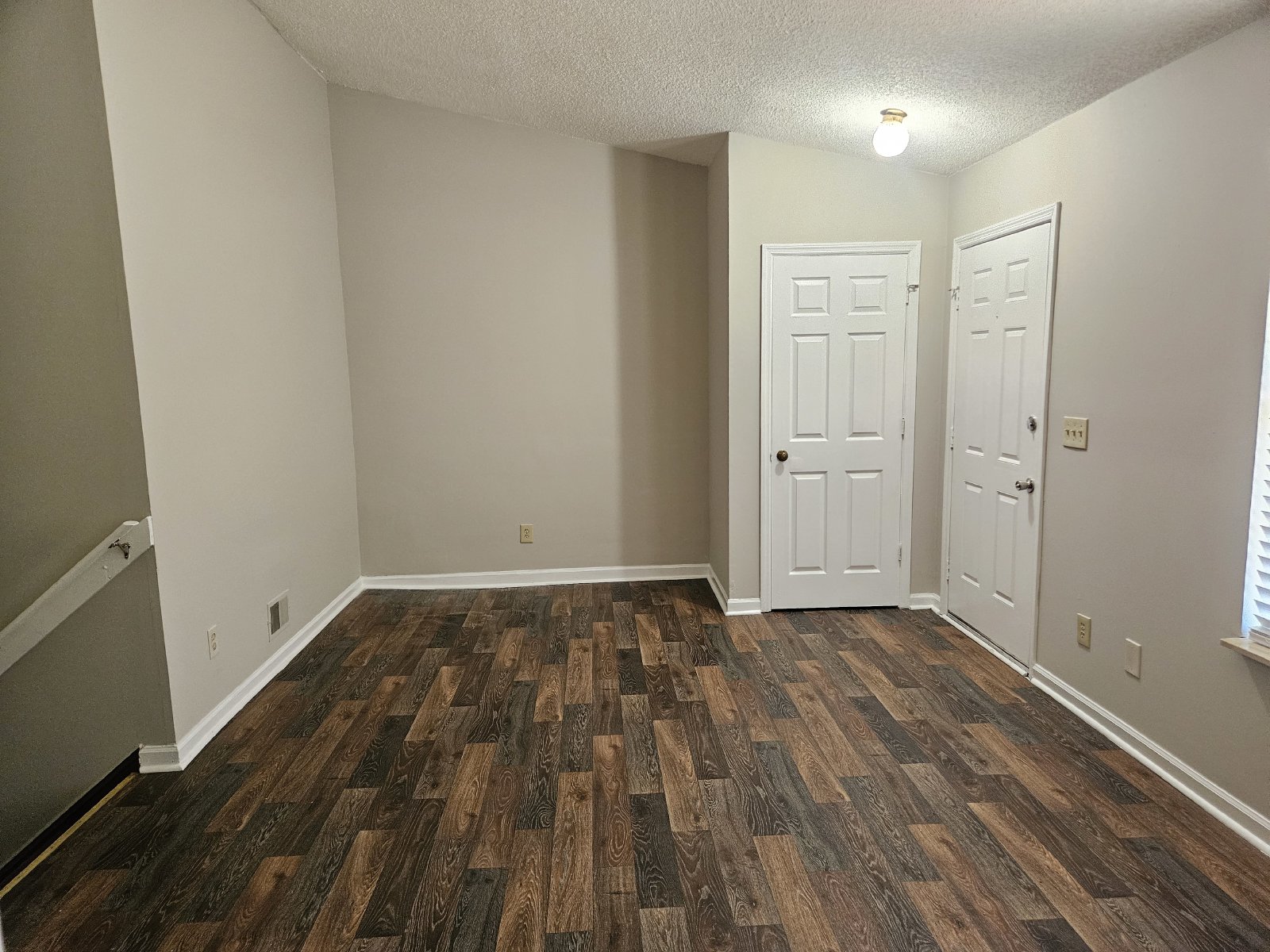 Don't miss out on this 2 bed 2.5 bath condo located in Marietta property image