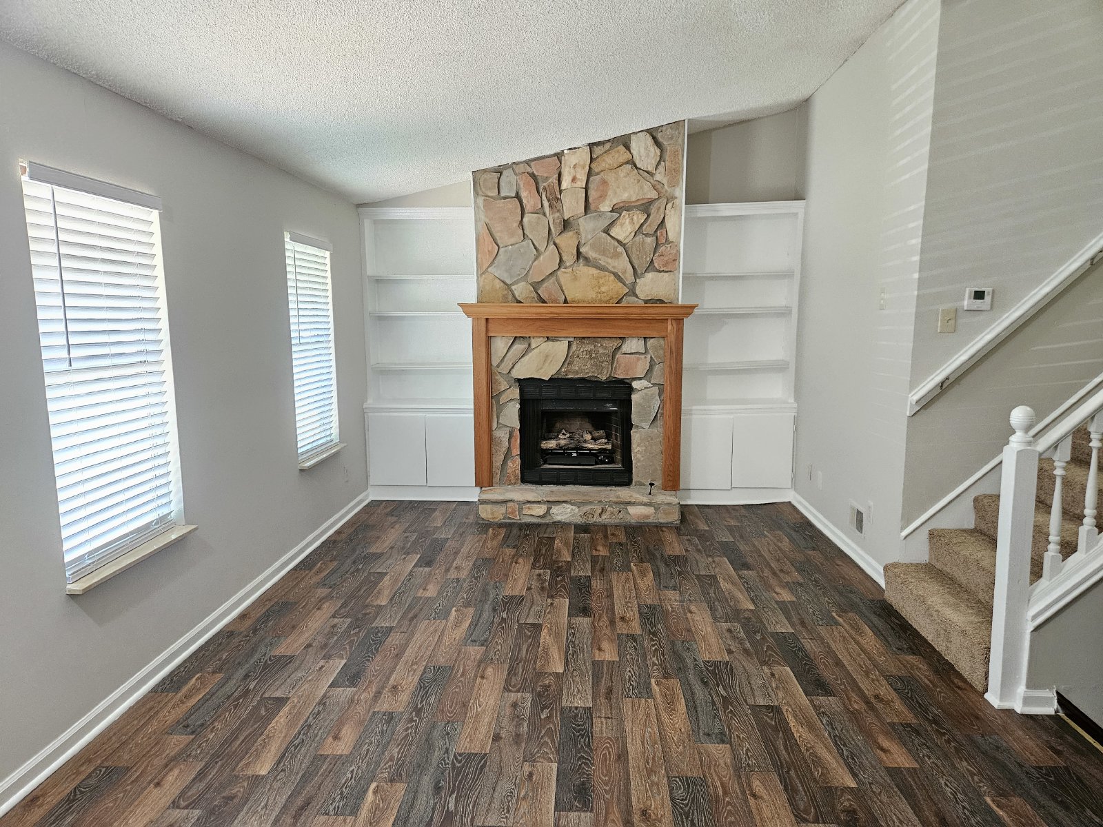 Don't miss out on this 2 bed 2.5 bath condo located in Marietta property image