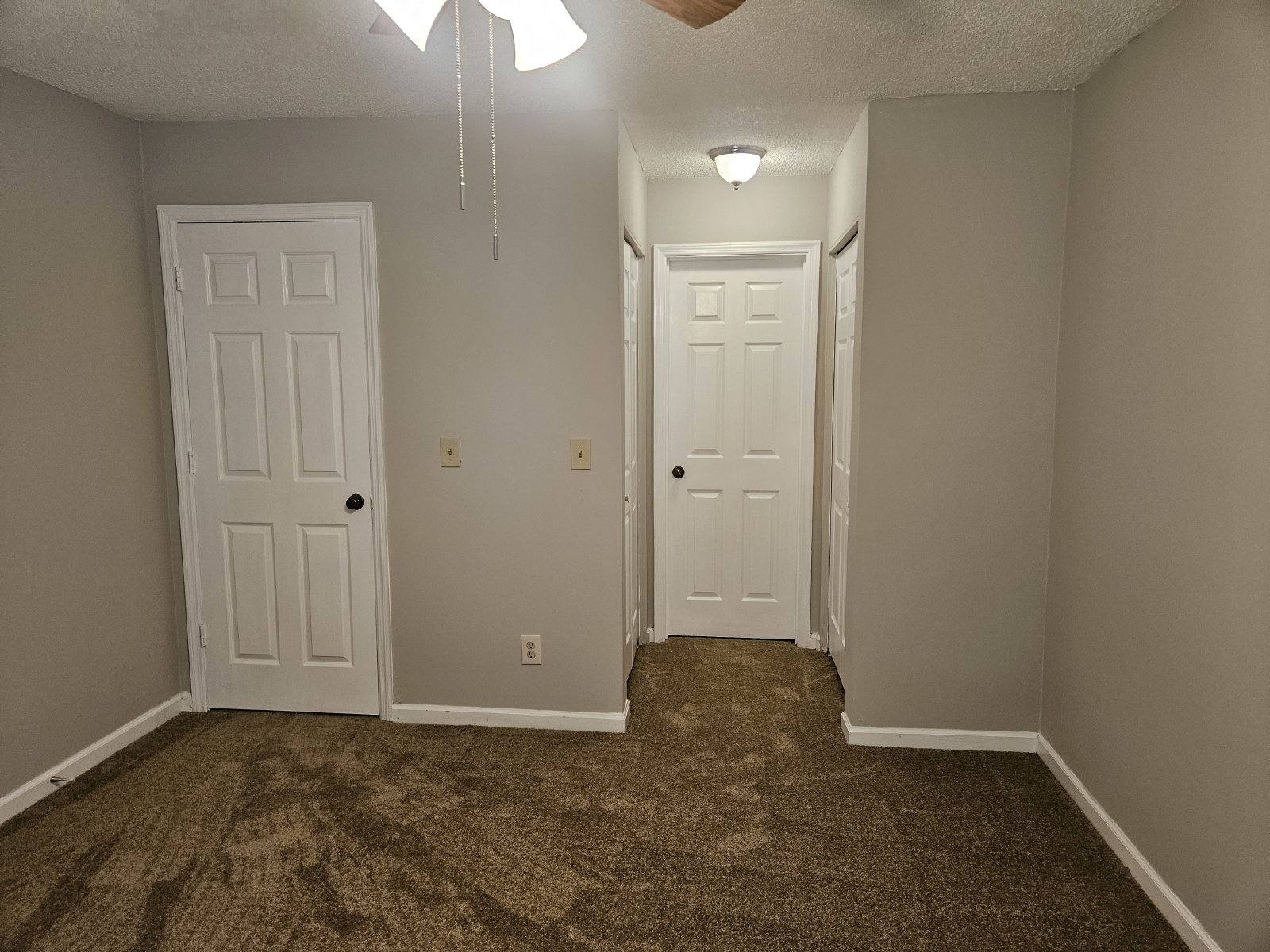 Don't miss out on this 2 bed 2.5 bath condo located in Marietta property image