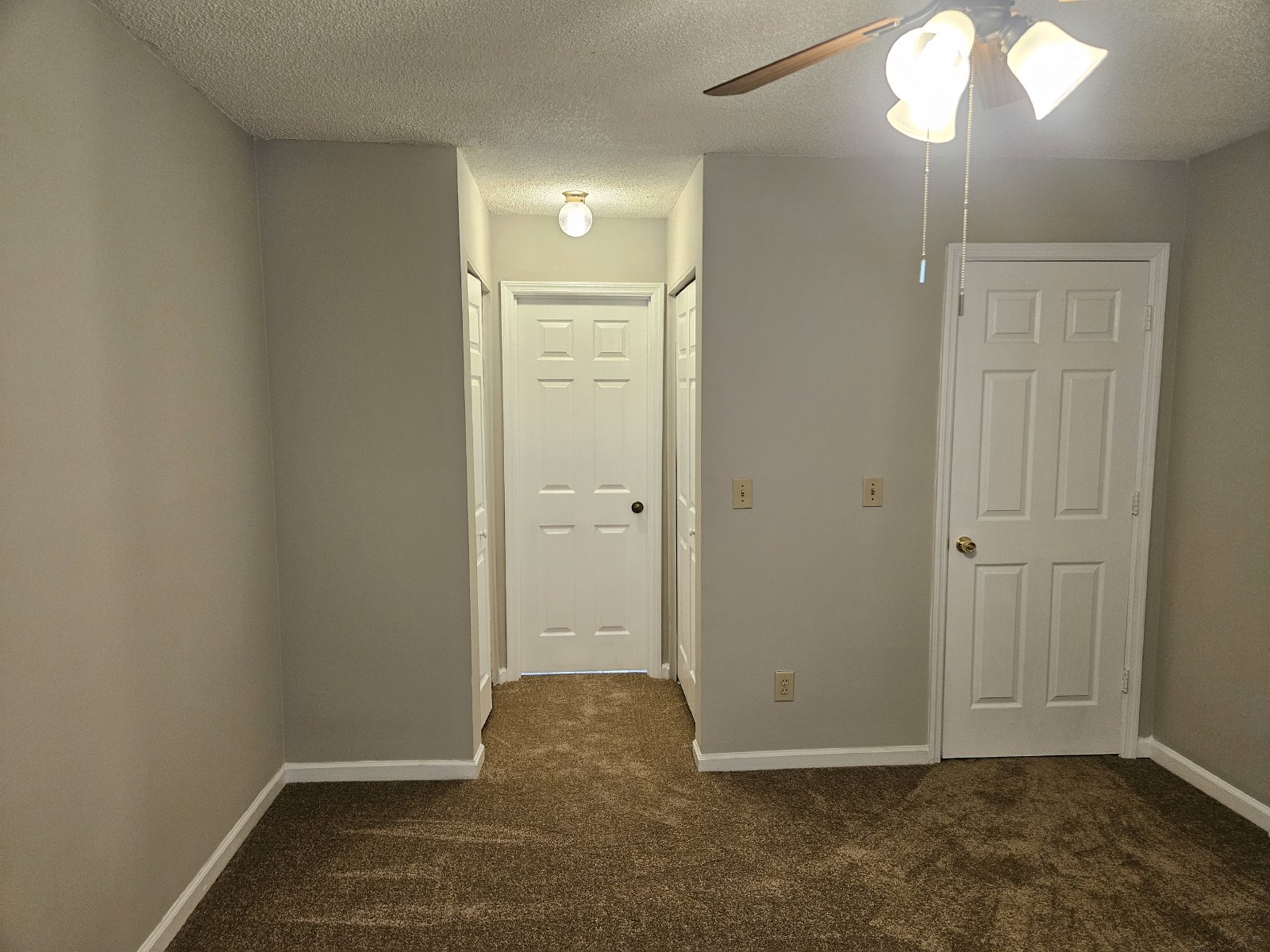Don't miss out on this 2 bed 2.5 bath condo located in Marietta property image