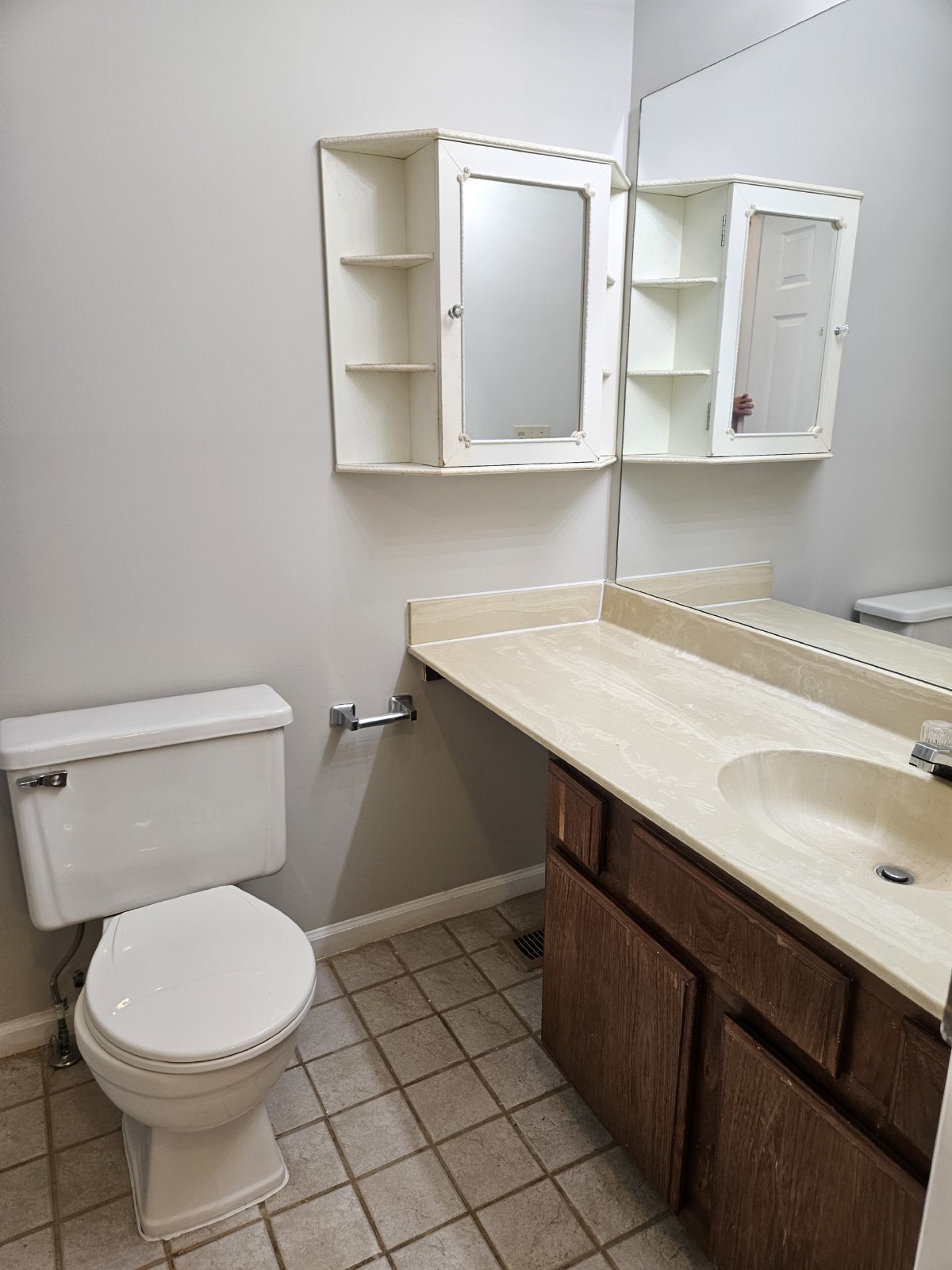 Don't miss out on this 2 bed 2.5 bath condo located in Marietta property image