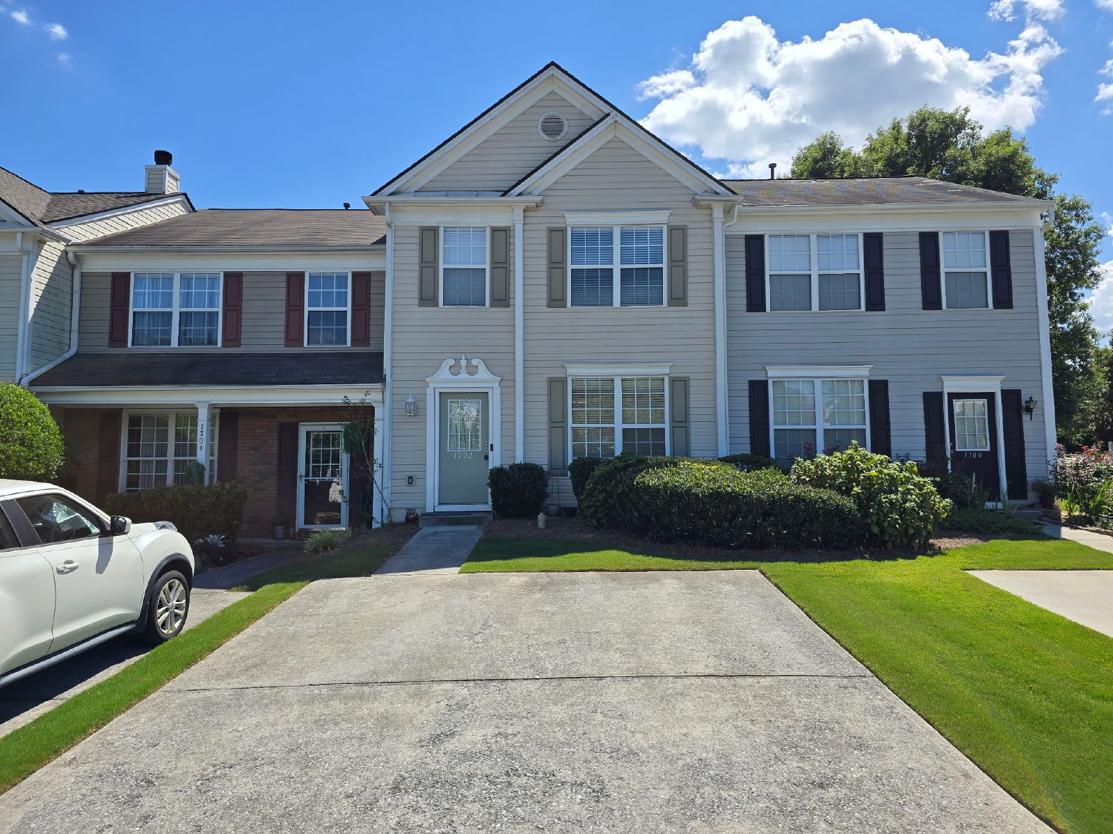 Beautiful 2 bed 2.5 bath Townhome located in Kennesaw property image