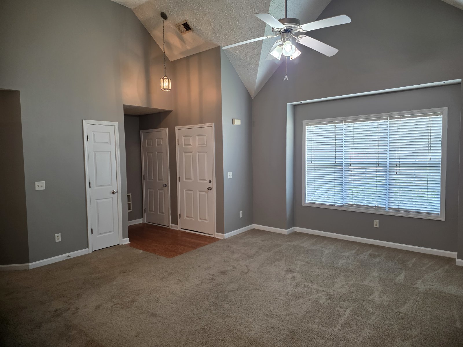 Rare 3 bed 2 bath Ranch located in Dallas property image