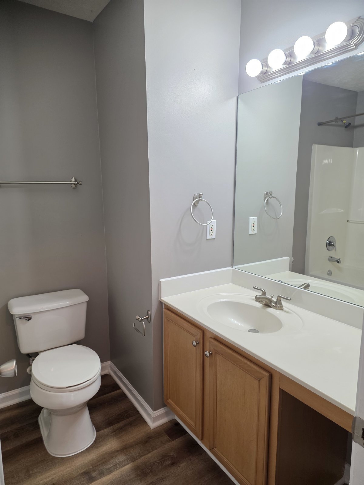 Rare 3 bed 2 bath Ranch located in Dallas property image