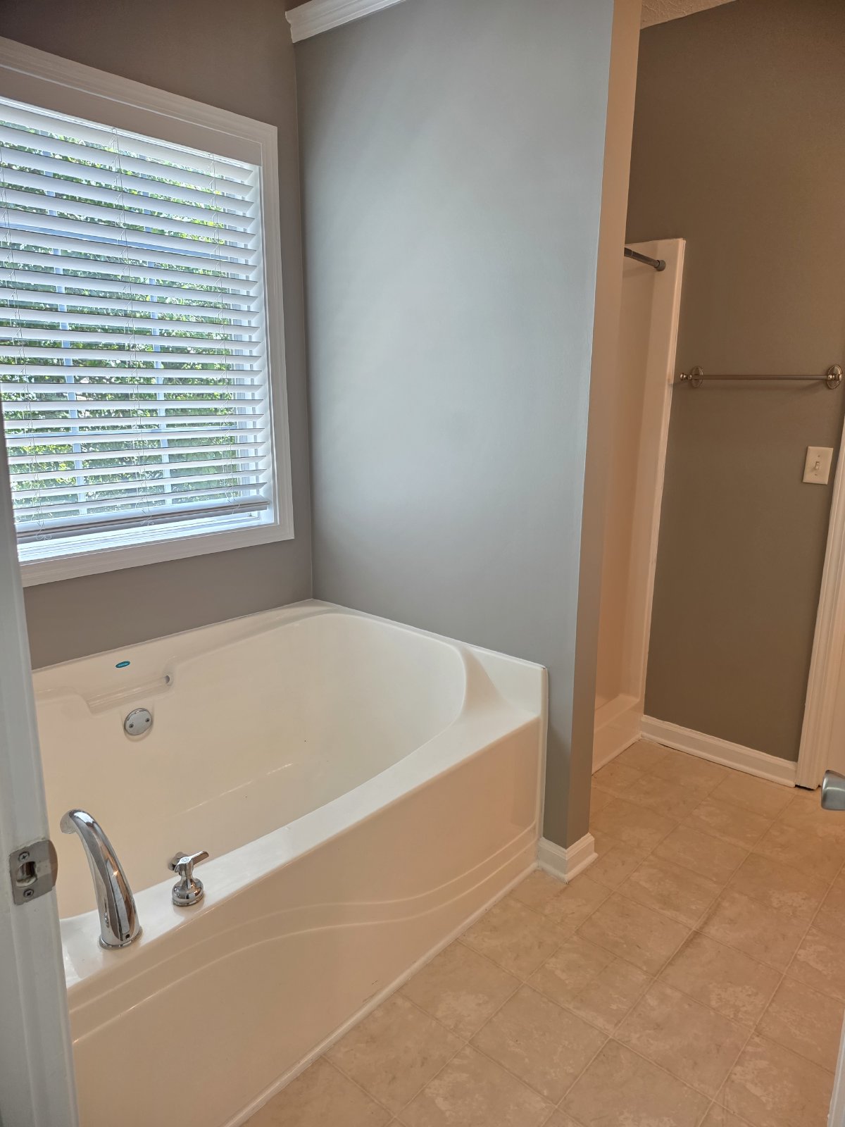 Rare 3 bed 2 bath Ranch located in Dallas property image