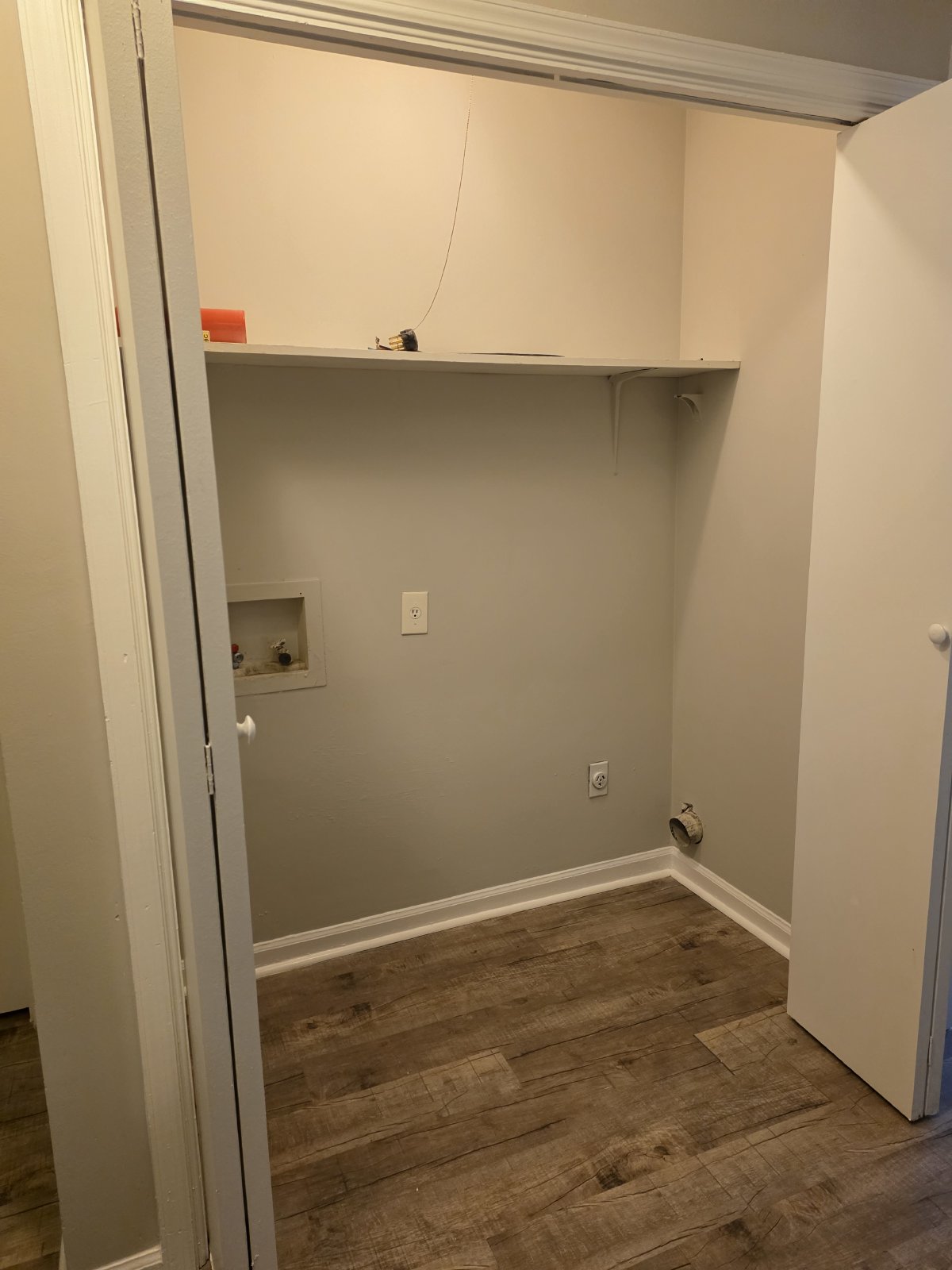 Rare 2 bed 2 bath 1 level end unit available in Marietta property image