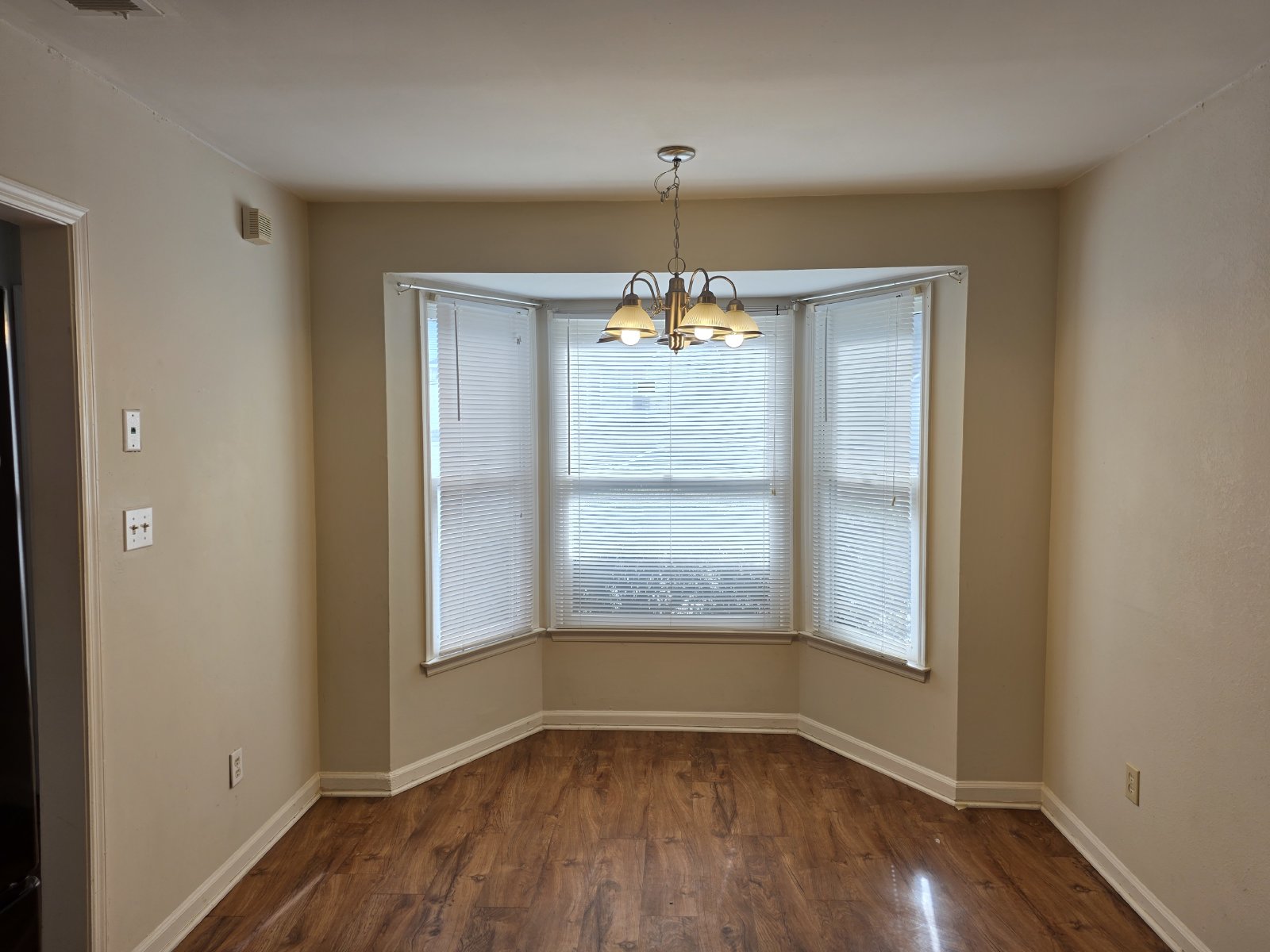 Don't miss out on this 2 bed 2.5 bath condo located in Marietta property image