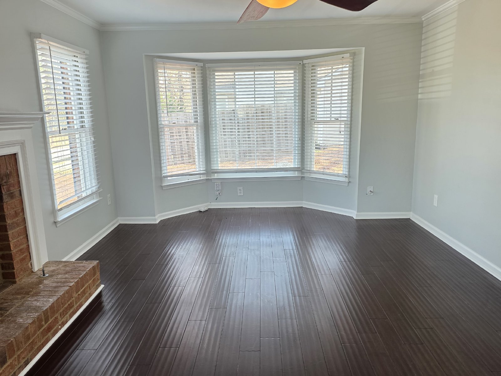 Rare 3 bed 2 bath Townhome located in Smyrna property image