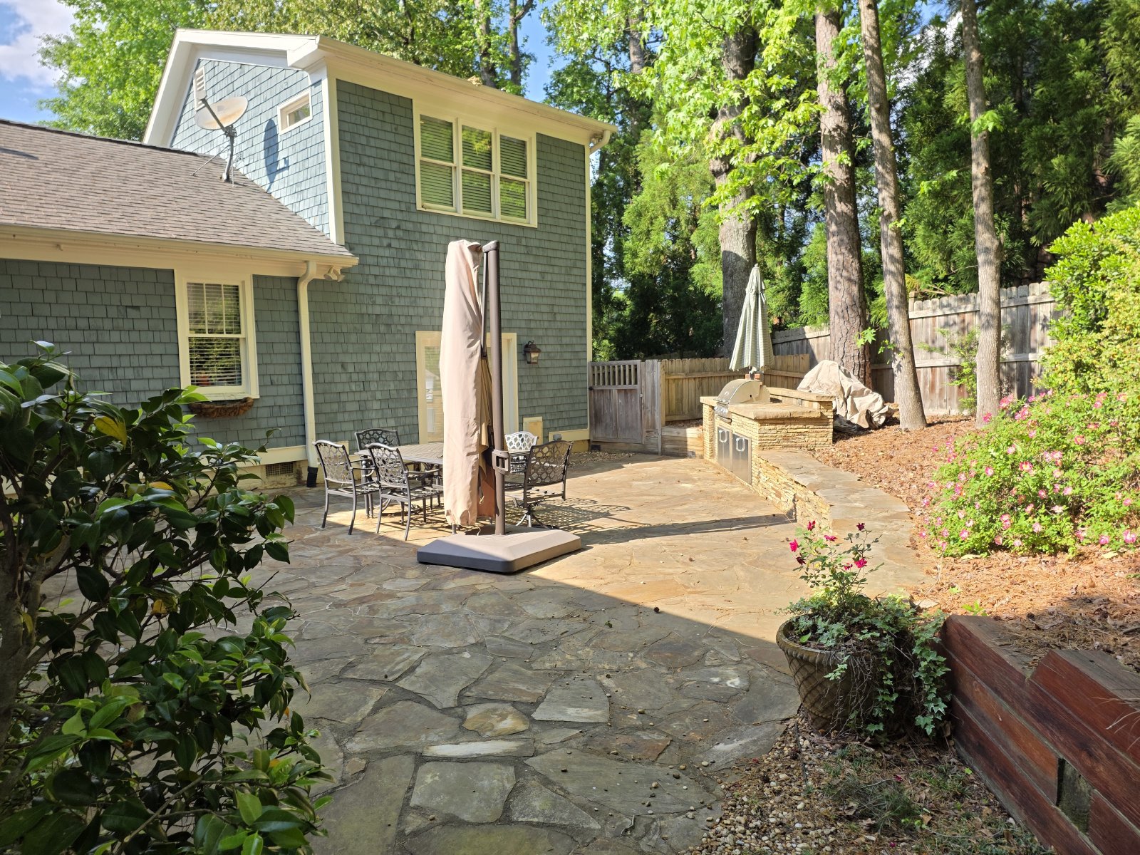 Rare 4 bed 3 bath home located in Smyrna property image