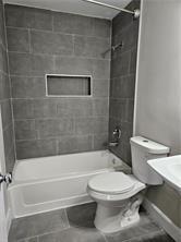 Nice 2 bed 1.5 bath condo in Gated Community property image