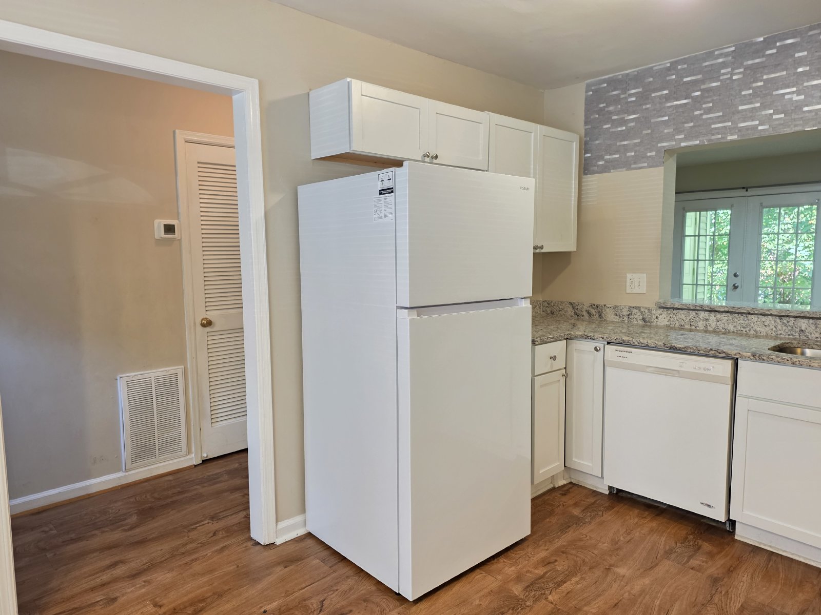 Don't miss out on this 2 bed 2.5 bath condo located in Marietta property image