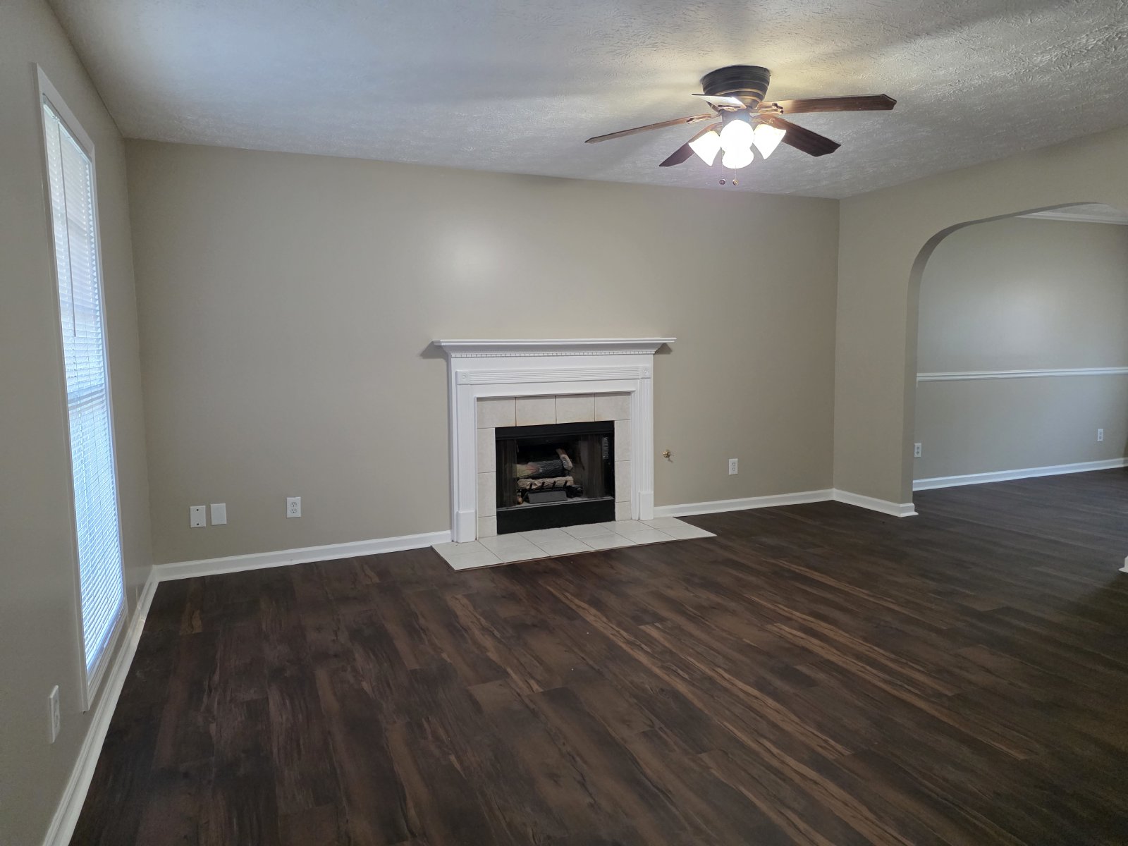 Updated 4 bed 2.5 bath home located in Hiram property image