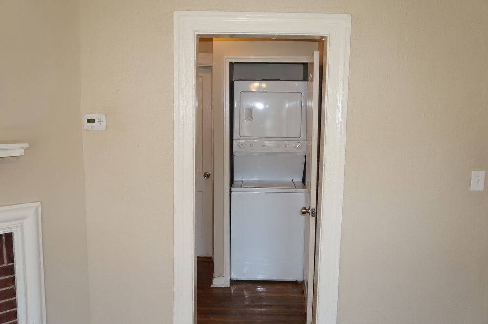 Rare 2 bed 1 bath condo located in Marietta property image