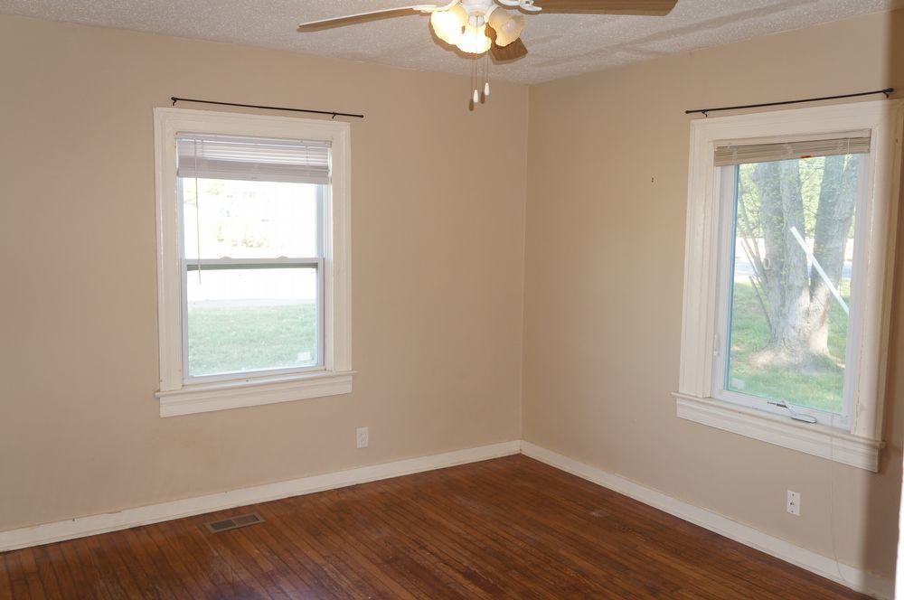 Rare 2 bed 1 bath condo located in Marietta property image