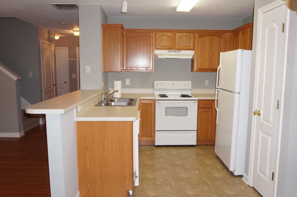 Rare 2 bed 2.5 bath Townhome located in Woodstock property image