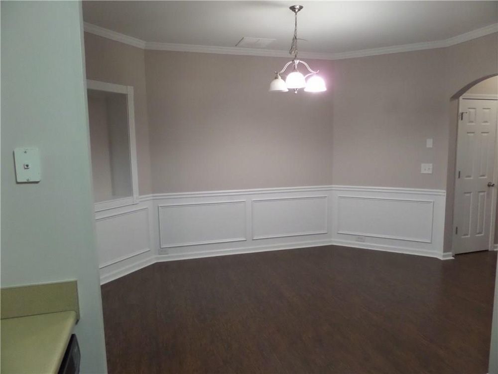 Rare 2 bed 2.5 bath towmhome located in Kemnesaw! property image
