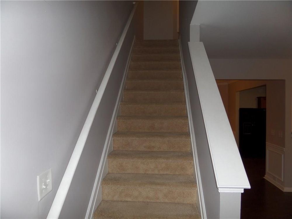 Rare 2 bed 2.5 bath towmhome located in Kemnesaw! property image